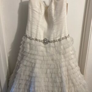 Stunning White Wedding Dress with Embellished Waist